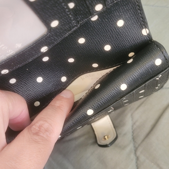 KATE SPADE X DISNEY WALLET - Picture 6 of 8